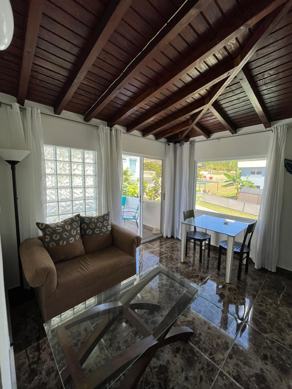 Bo Calvache- Valle Escondido Rincon 00677 PR