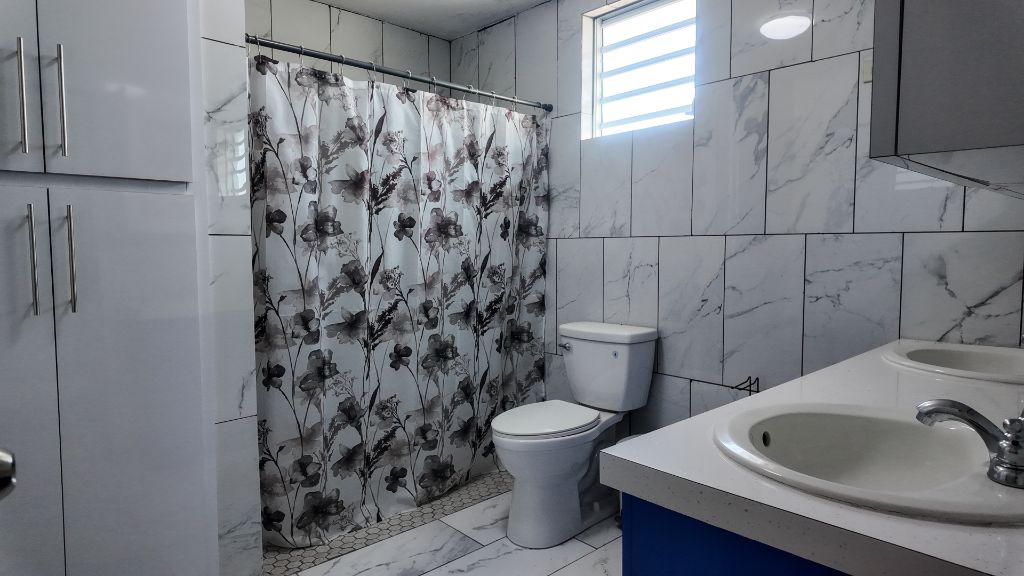 Urb Medina, Calle 5 F 23, Isabela - 9