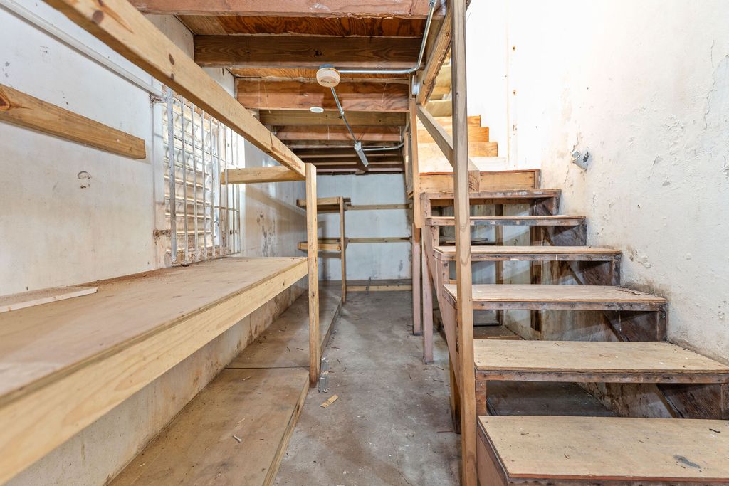 Calle La Paz  Bo Pueblo Aguada 00602 PR