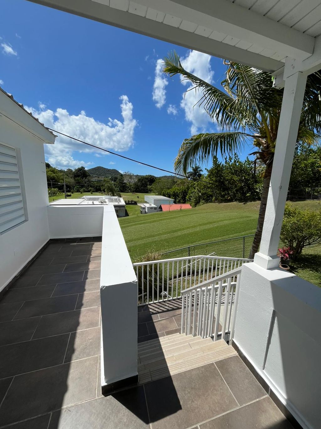 Bo Calvache- Valle Escondido Rincon 00677 PR