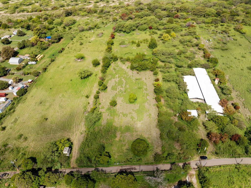 Carr 303 Km 2.6  Bahia Pitahaya, Cabo Rojo P.r. 00, Cabo Rojo - 13