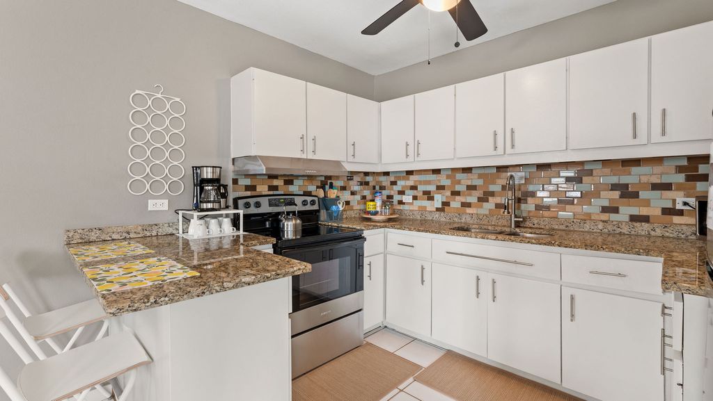 1 H, Condominio Costa Corcega Apt 1h- Bo Corcega Rincon Rincon 00677 PR