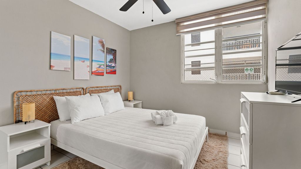 1 H, Condominio Costa Corcega Apt 1h- Bo Corcega Rincon Rincon 00677 PR