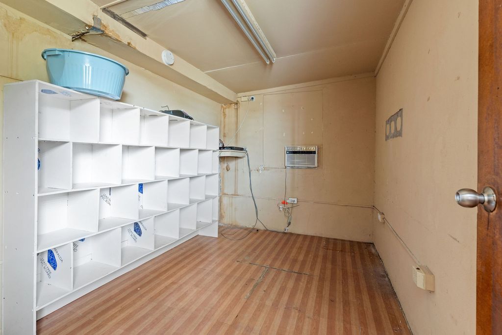 Calle La Paz  Bo Pueblo Aguada 00602 PR