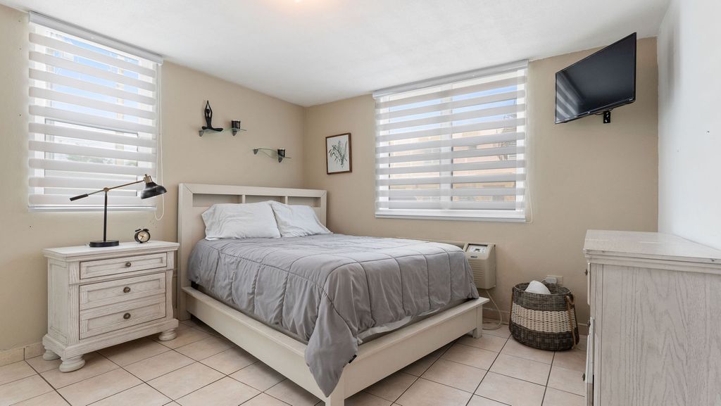 Condo Coconut Court 101 Rincon 00677 PR