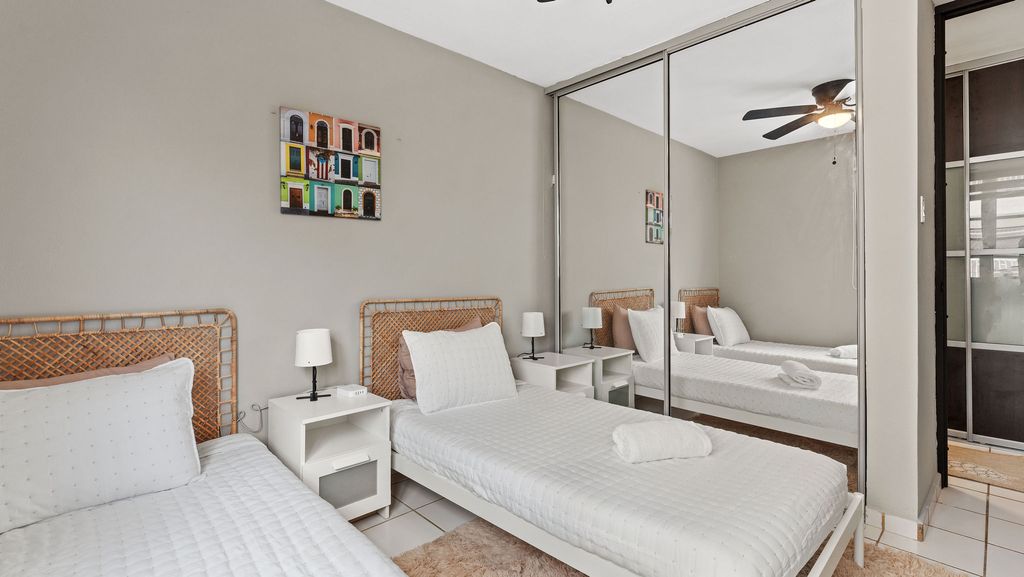 1 H, Condominio Costa Corcega Apt 1h- Bo Corcega Rincon Rincon 00677 PR