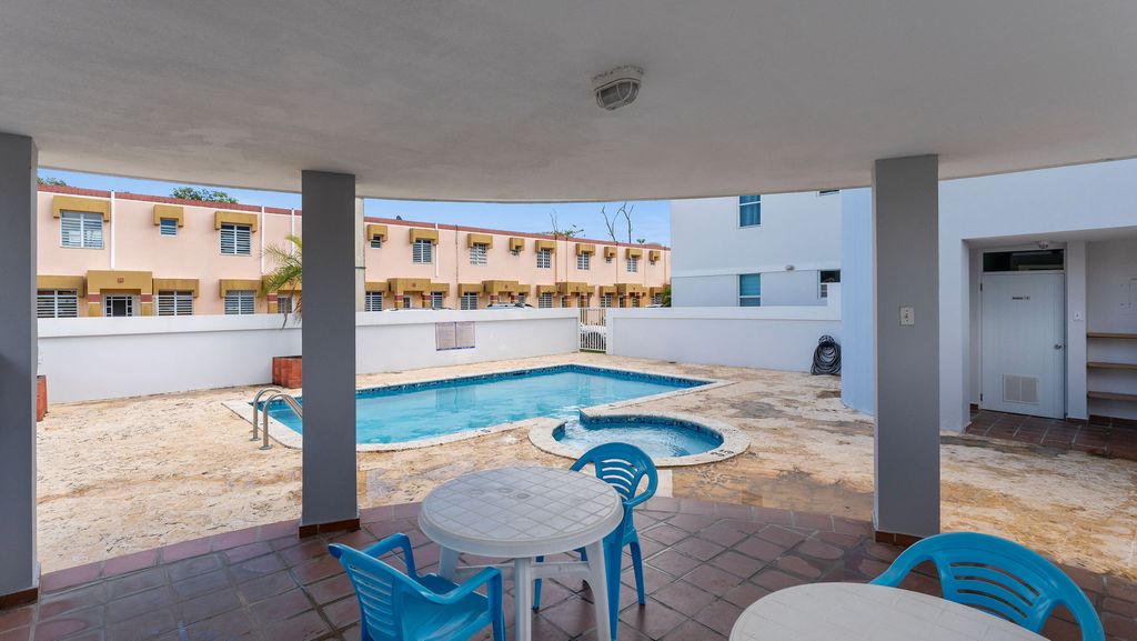 Condo Coconut Court 101 Rincon 00677 PR