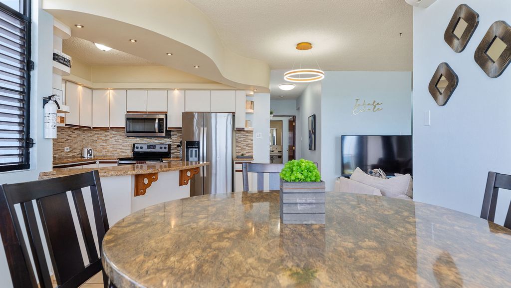 1E, Condominio Victoria Del Mar Rincon 00677 PR