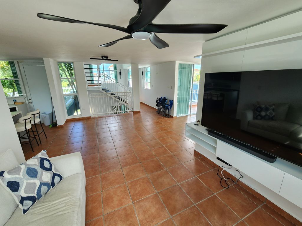 25, Sandy Cay, The Village At The Hills Ceiba 00735 PR