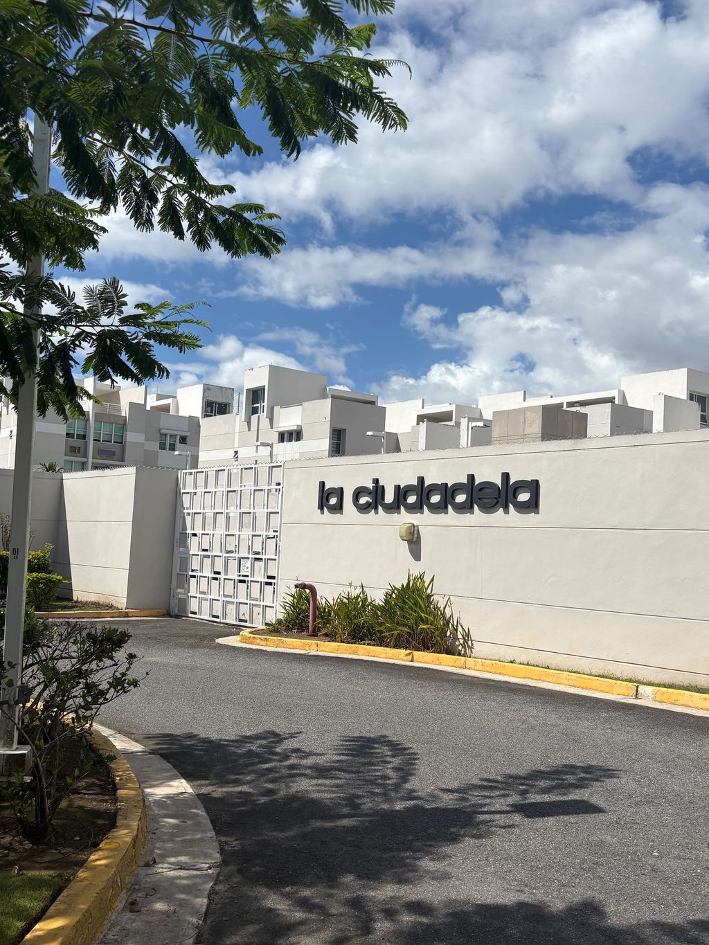 2 Ave Las Cumbres, Ph Cond La Ciudadela Guaynabo 00969 PR
