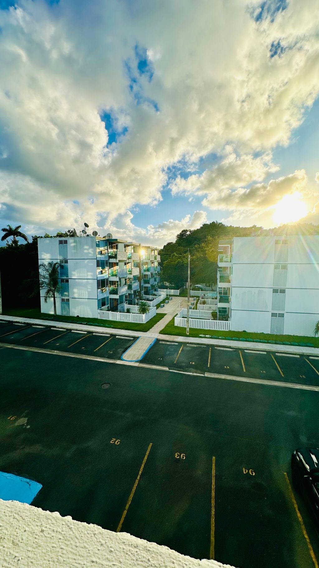 101 , Park East Bayamon 00961 PR