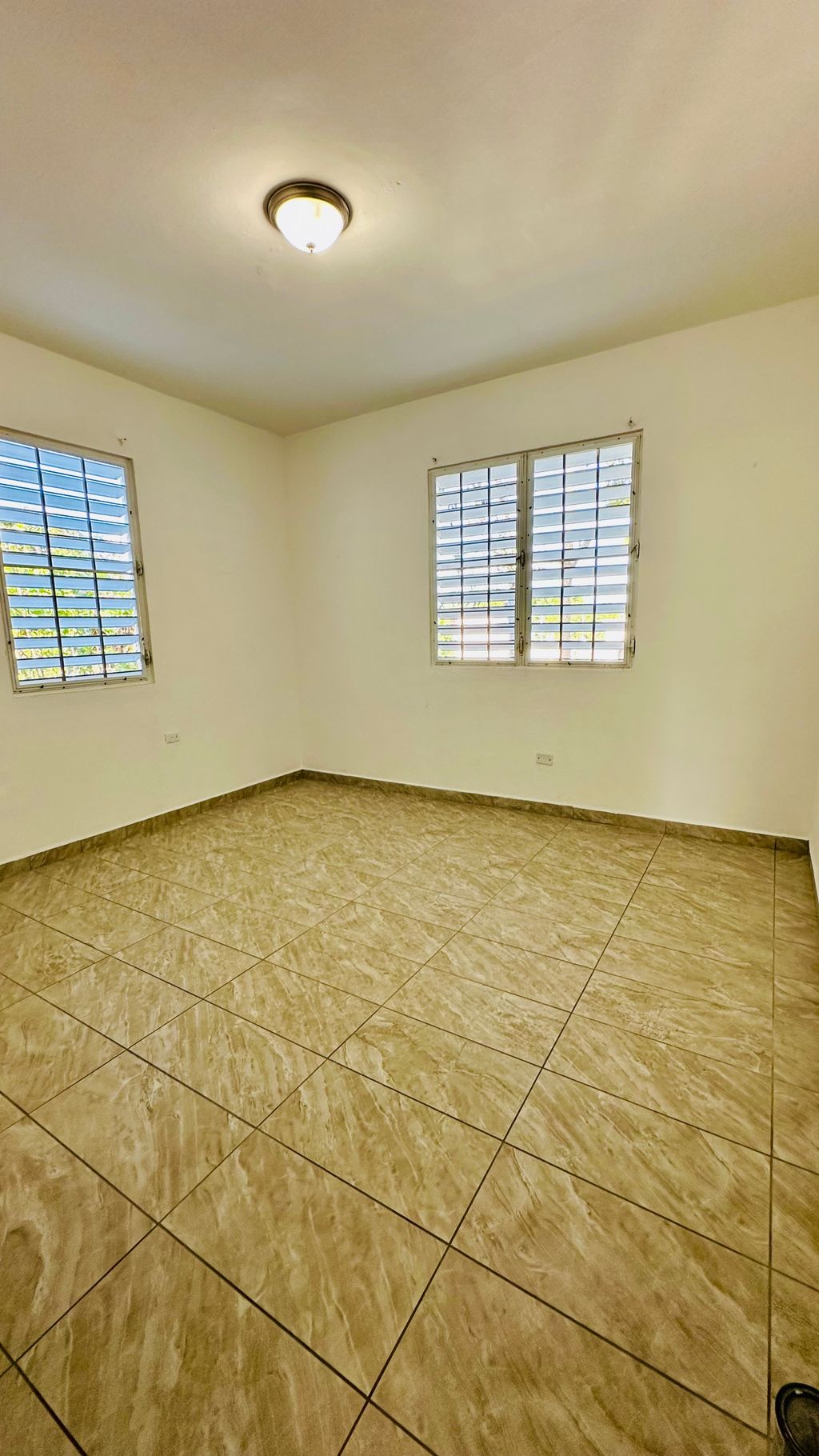 Nf11 Calle Quina Bayamon 00956 PR
