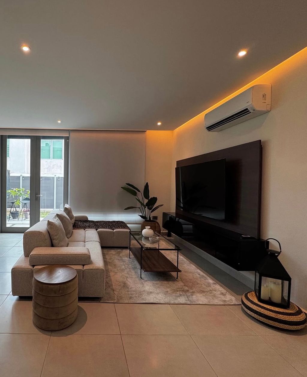 72, Urb. Riviera Court, Calle Ace Bayamon 00959 PR