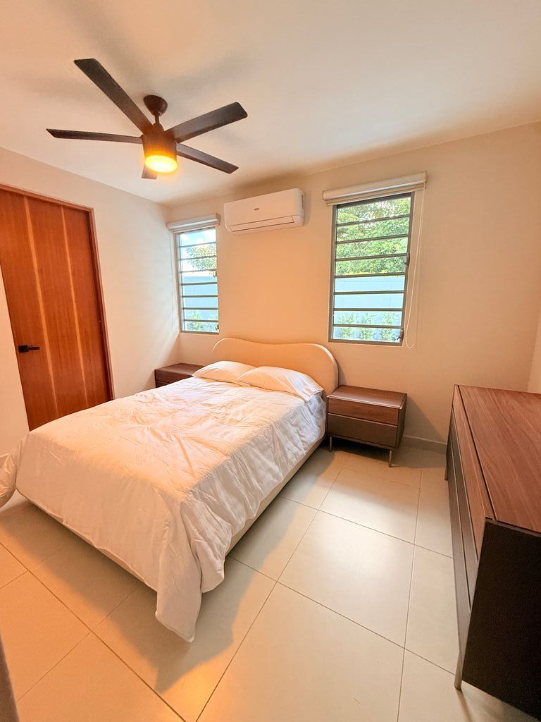 172, Urb. Las Ramblas, Calle Catalonia Guaynabo 00970 PR