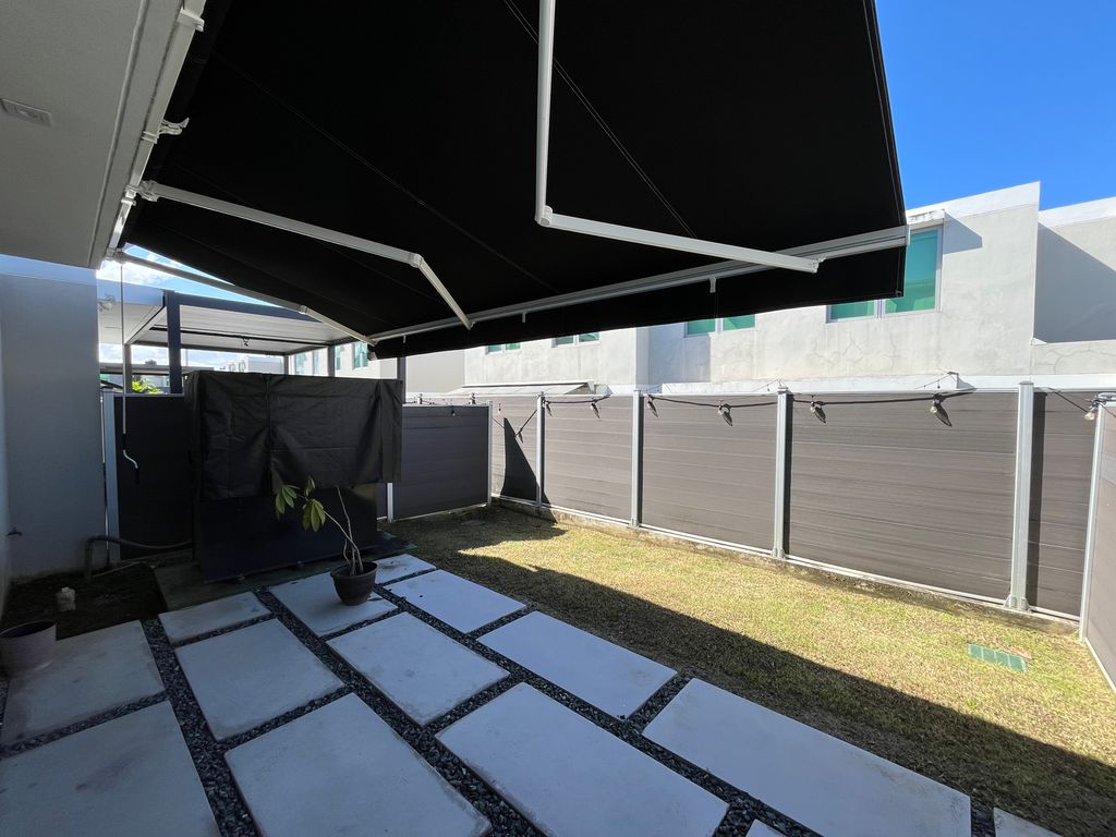 72, Urb. Riviera Court, Calle Ace Bayamon 00959 PR