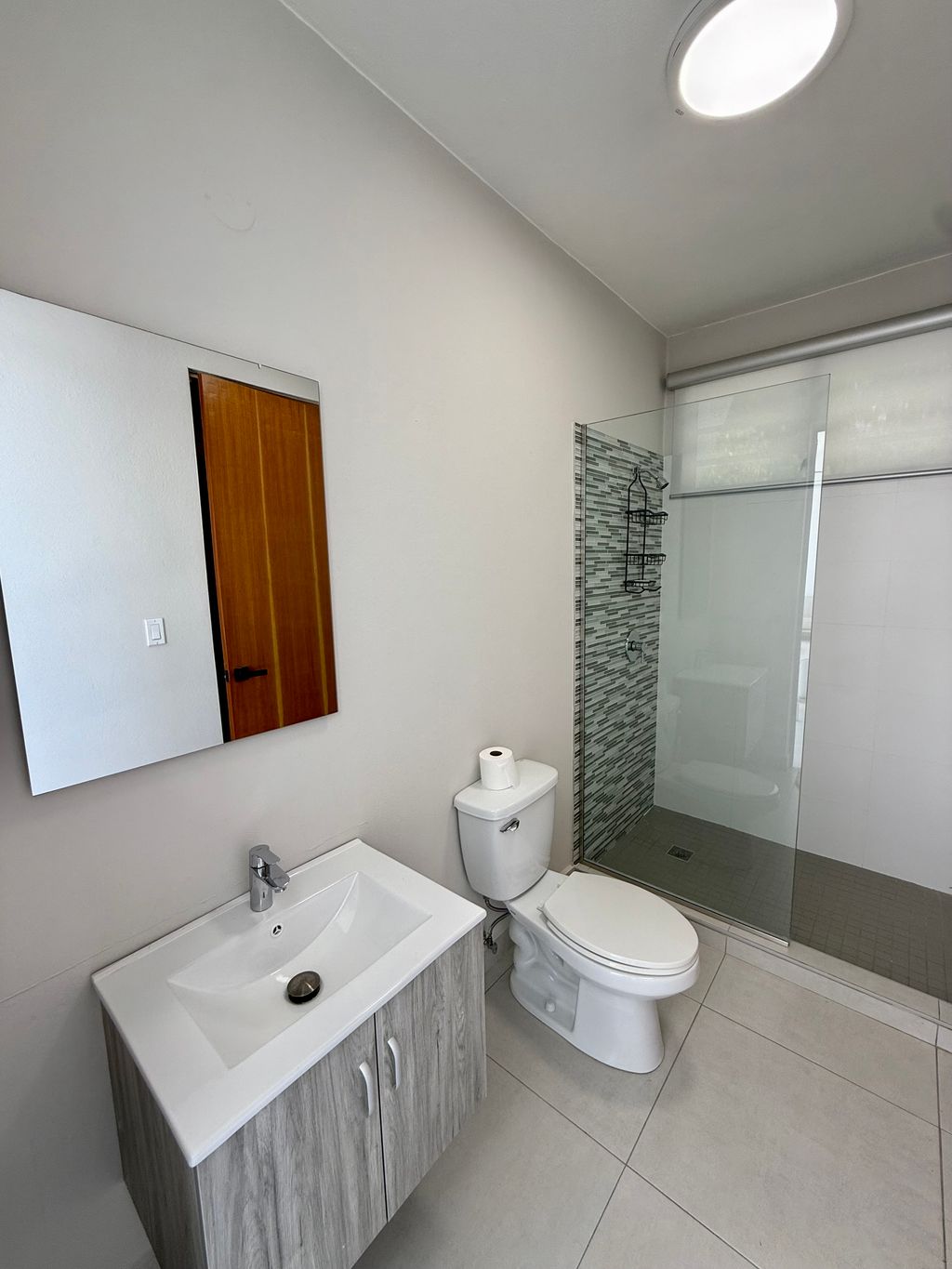 172, Urb. Las Ramblas, Calle Catalonia Guaynabo 00970 PR