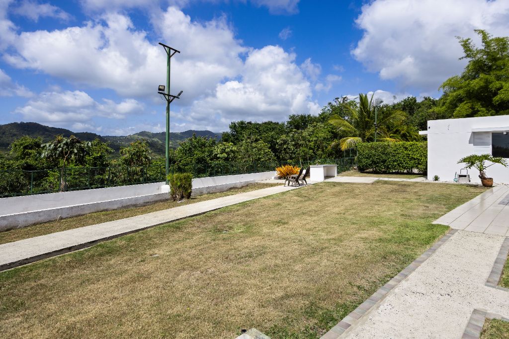 203 Los Altos , Ciudad Jardin, Gurabo - 41