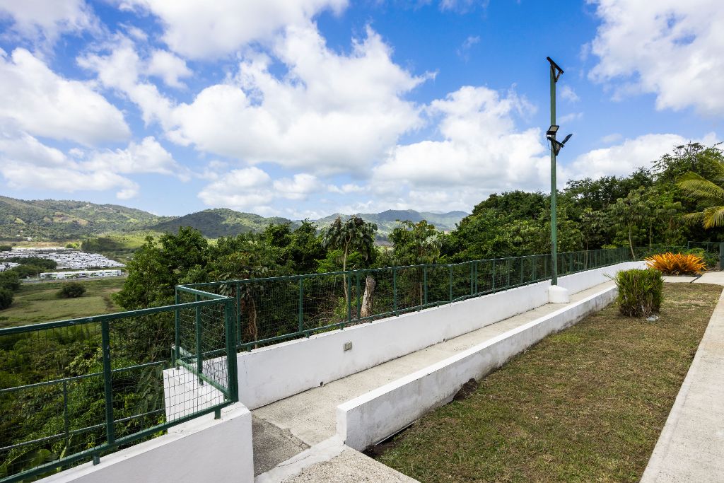 203 Los Altos , Ciudad Jardin, Gurabo - 49