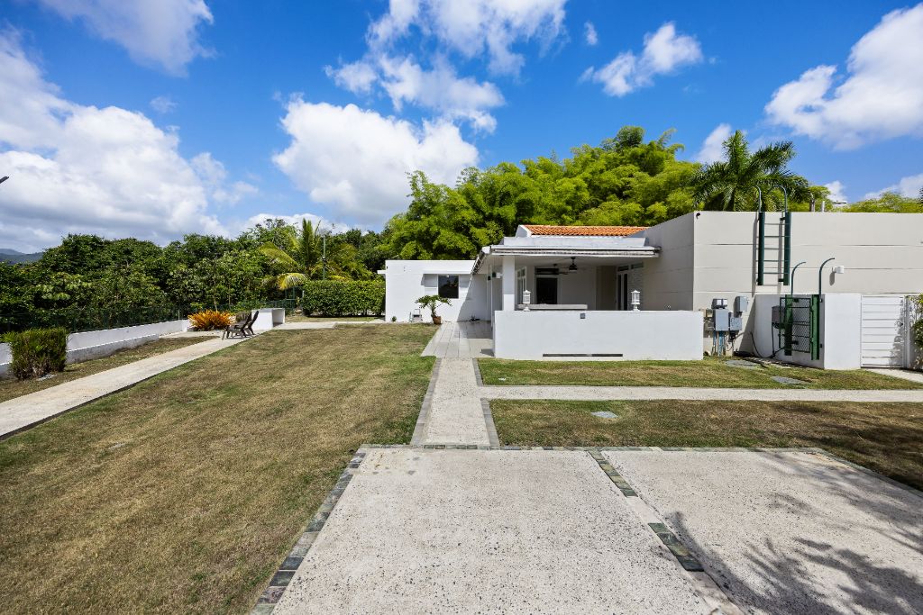 203 Los Altos , Ciudad Jardin, Gurabo - 35