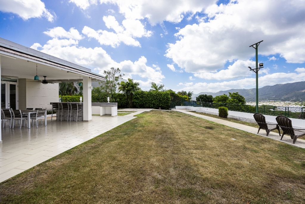 203 Los Altos , Ciudad Jardin, Gurabo - 33