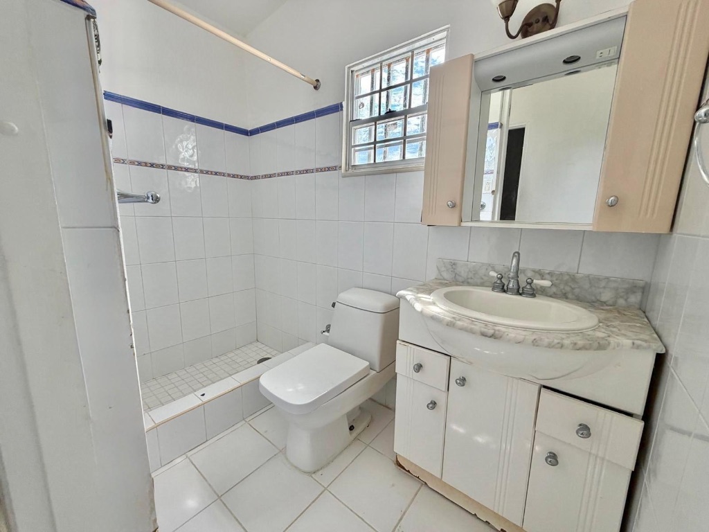BLQ H E 183, Mar Coral, Urb. Villamar, Calle 5, Carolina - 9