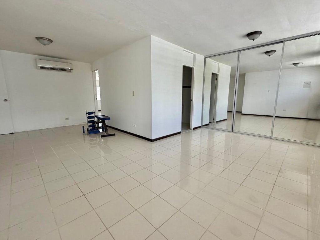 BLQ H E 183, Mar Coral, Urb. Villamar, Calle 5, Carolina - 14