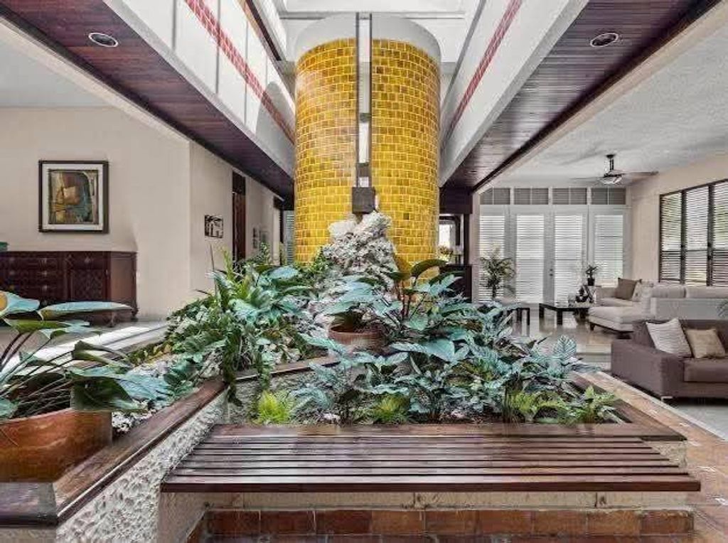 655, Calle Marti San Juan 00907 PR