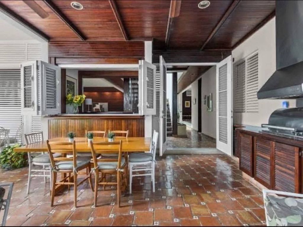 655, Calle Marti San Juan 00907 PR