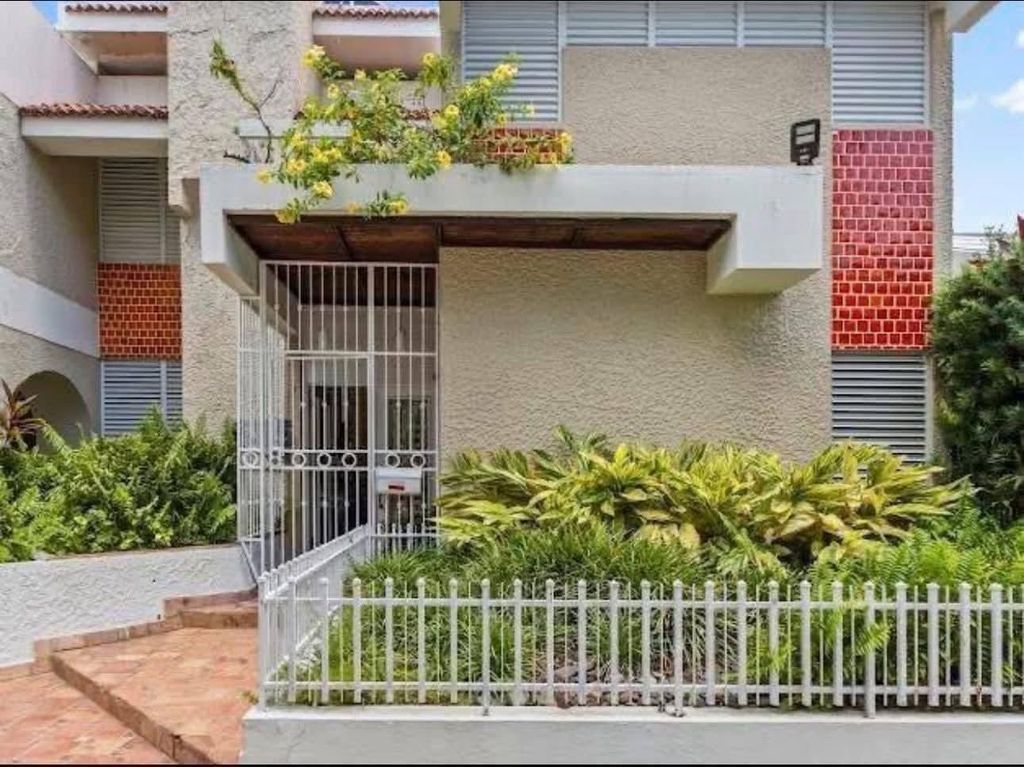 655, Calle Marti San Juan 00907 PR