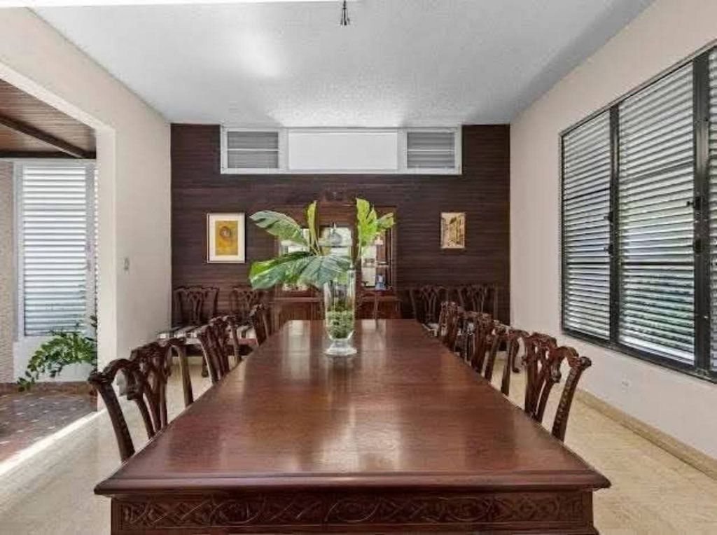 655, Calle Marti San Juan 00907 PR