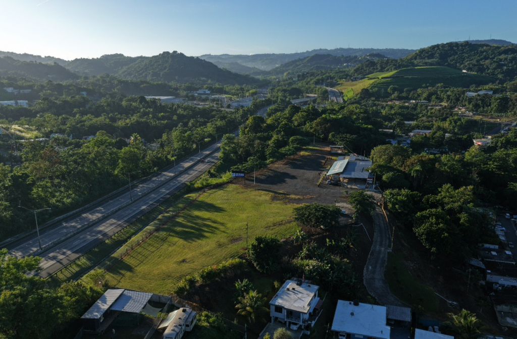 1.1 KM INTERIOR , 169 St, Camarones Ward Guaynabo 00969 PR