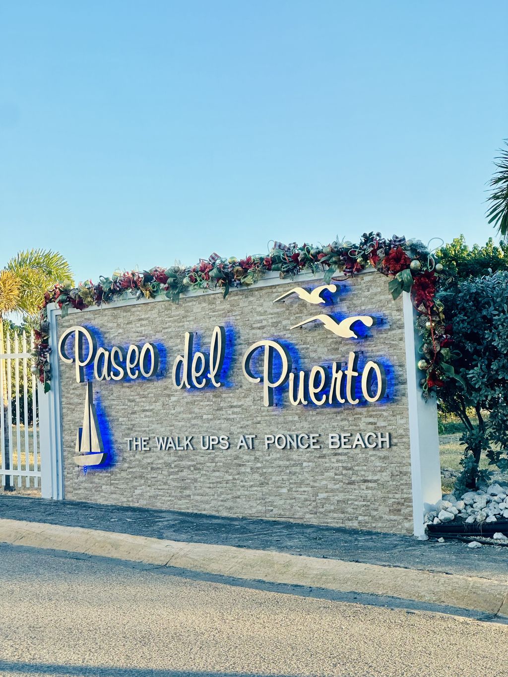 233, Ed 9 Calle Los Meritos Condominio Paseo Del Puerto Ponce 00728 PR