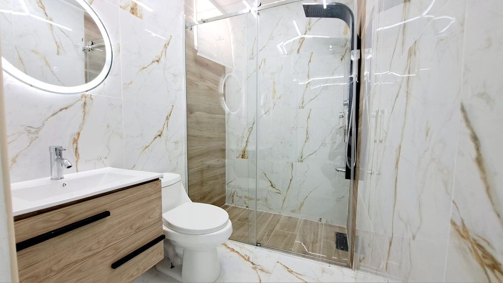 233, Ed 9 Calle Los Meritos Condominio Paseo Del Puerto Ponce 00728 PR