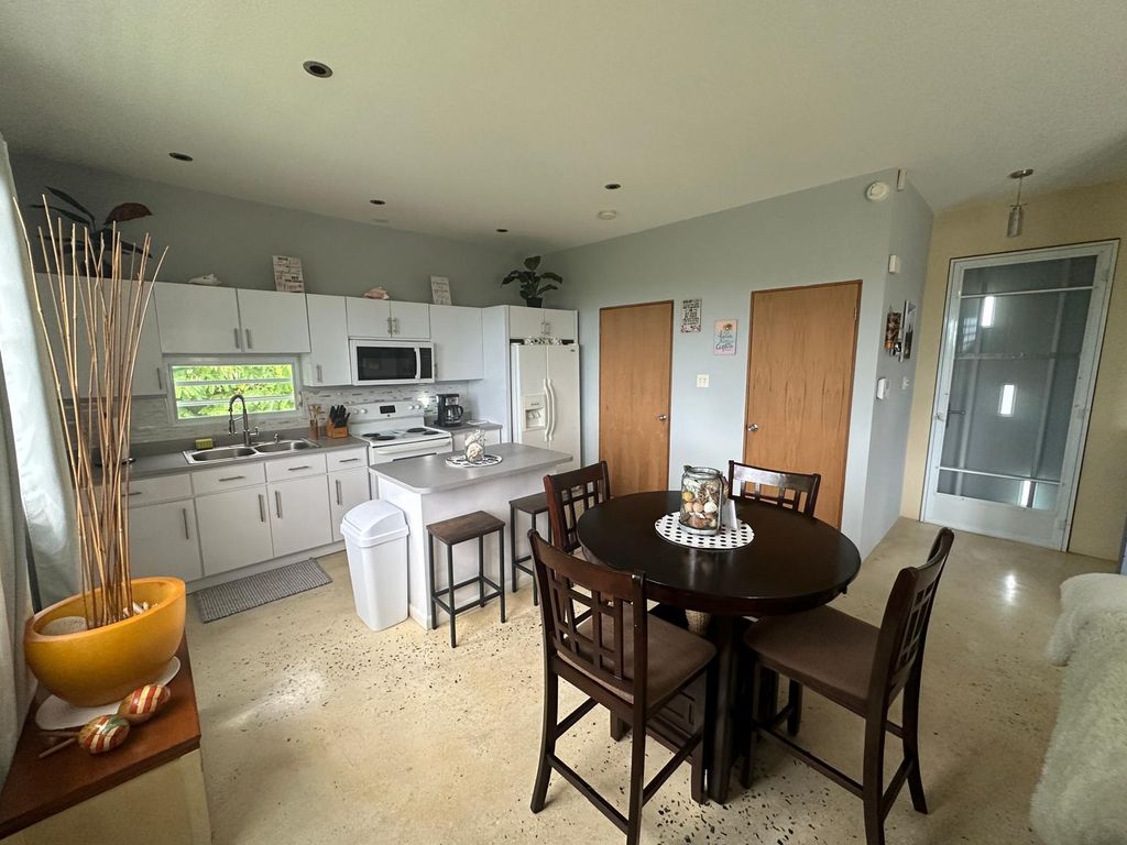 Carr. 115 Km 11.6, Bo. Pueblo Rincon 00677 PR