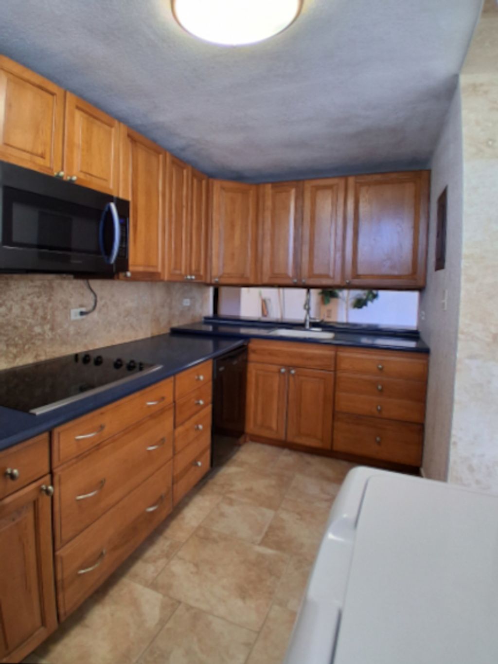 APT 8C, 14 Calle Milan, Urb. Pisos De Caparra Guaynabo 00966 PR