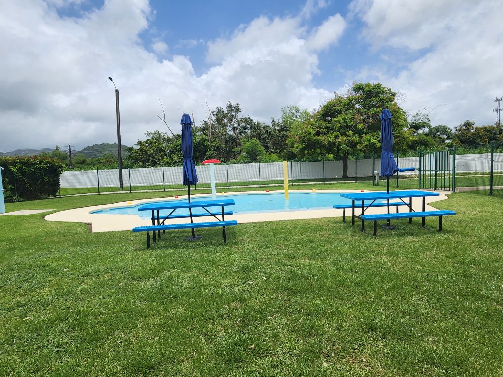 S 7, Calle Malaquita, Praderas De Navarro, Gurabo - 26