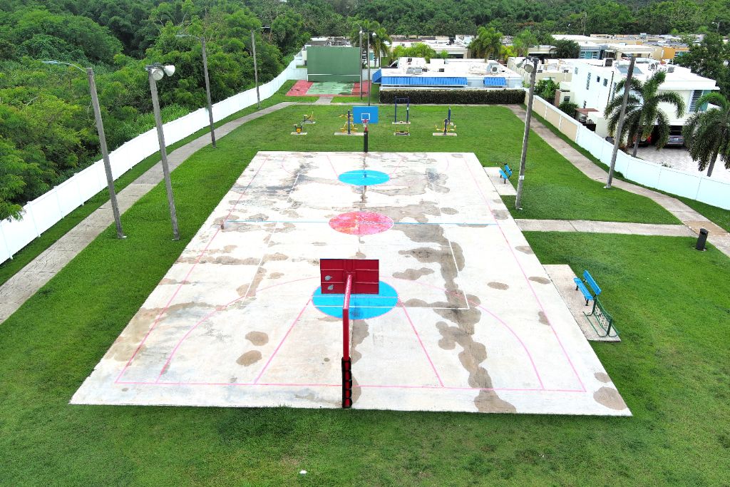 S 7, Calle Malaquita, Praderas De Navarro, Gurabo - 37