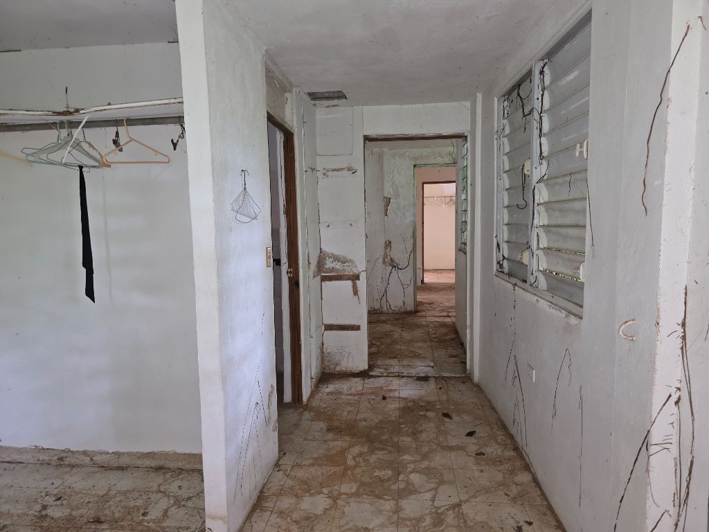 19, Calle Asuncion Ray Mundis, Barrio Santa Rosa Iii, Guaynabo - 17