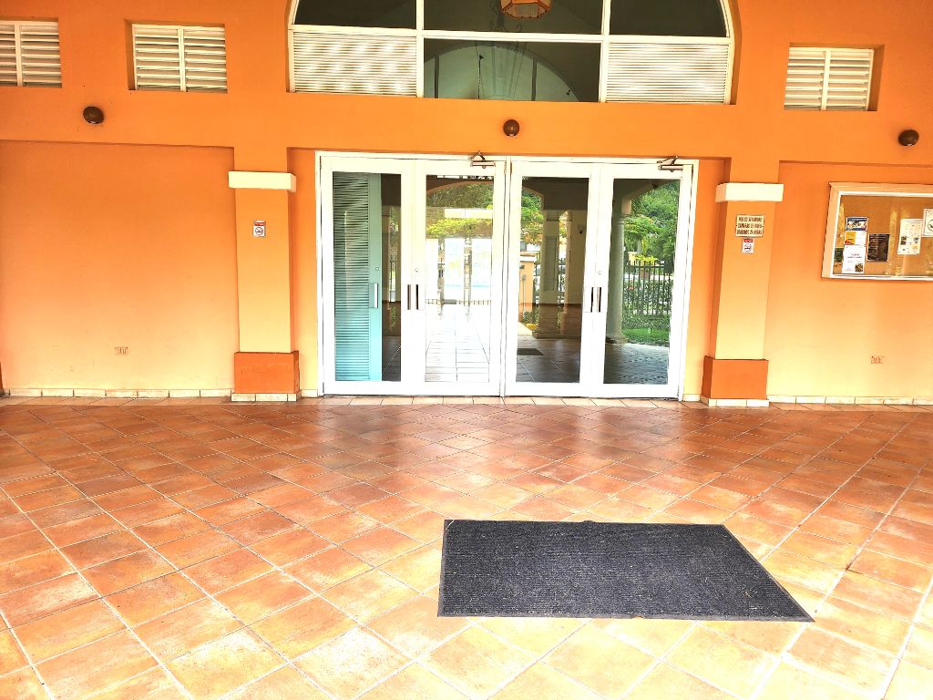 S 7, Calle Malaquita, Praderas De Navarro, Gurabo - 33