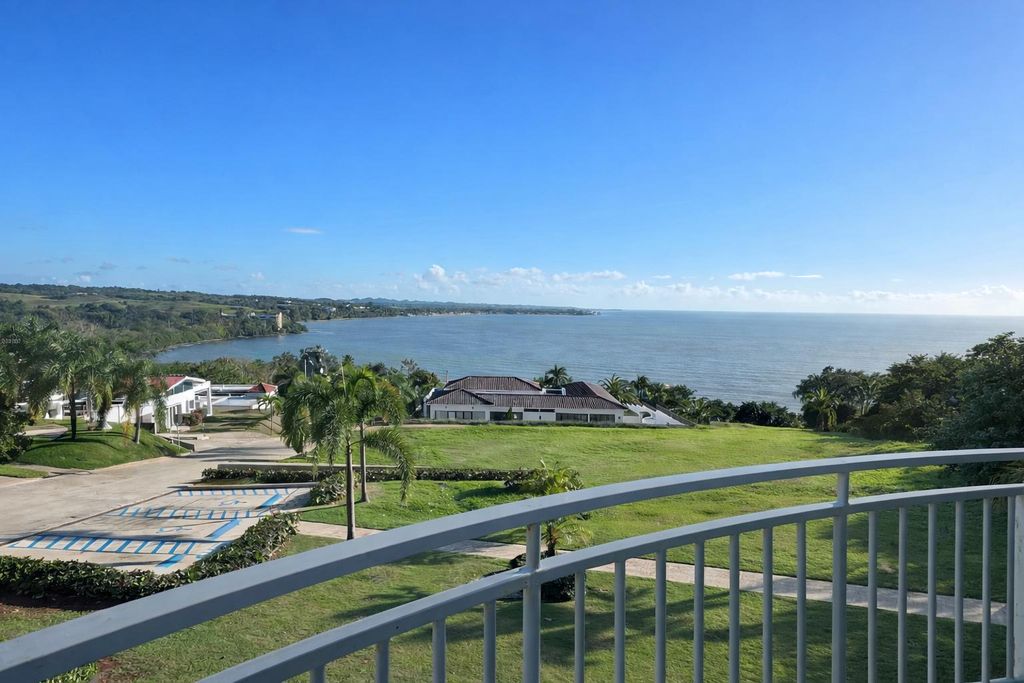 205, Paraiso Escondido Cabo Rojo 00622 PR