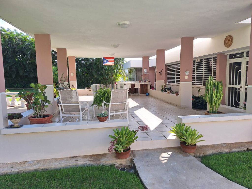 Urb. Estancias Del Río, Yaguez 46 Aguas Buenas 00703 PR