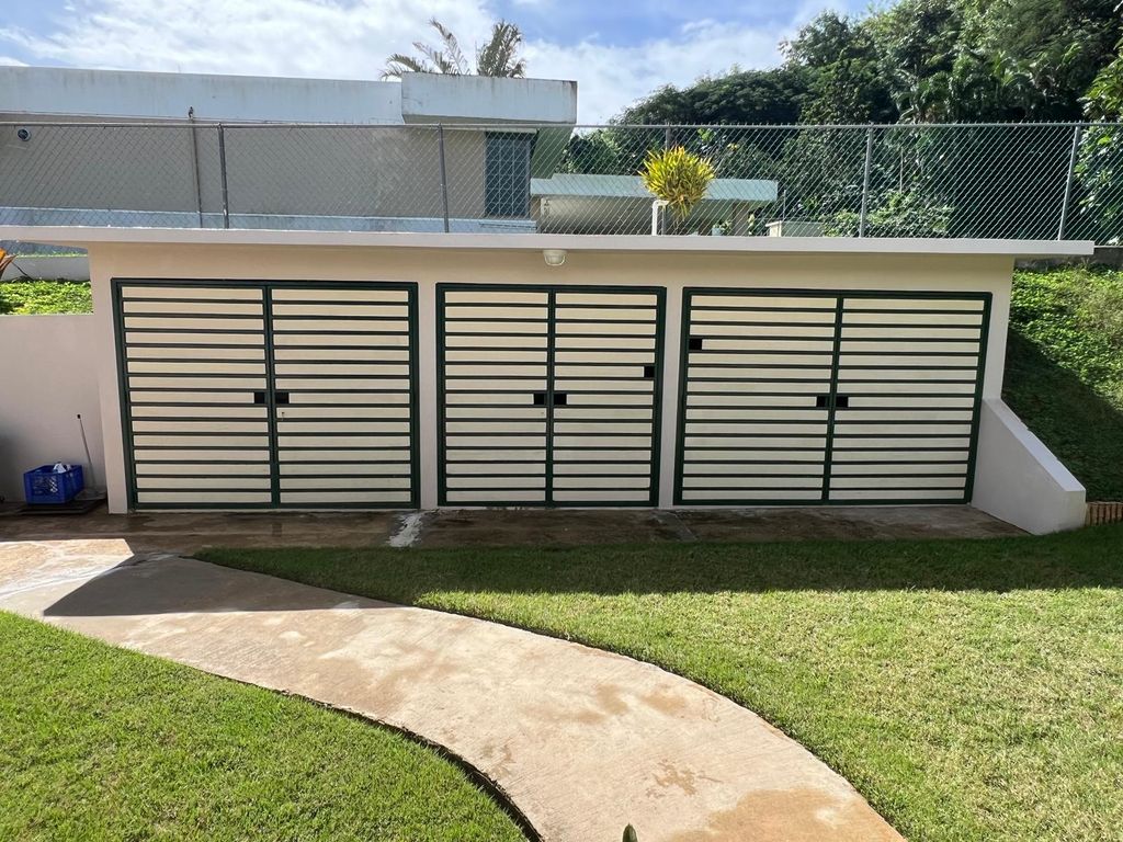 Urb. Estancias Del Río, Yaguez 46 Aguas Buenas 00703 PR