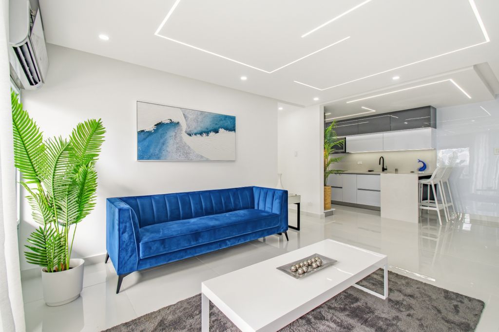 5757, Avenida Isla Verde Carolina 00979 PR