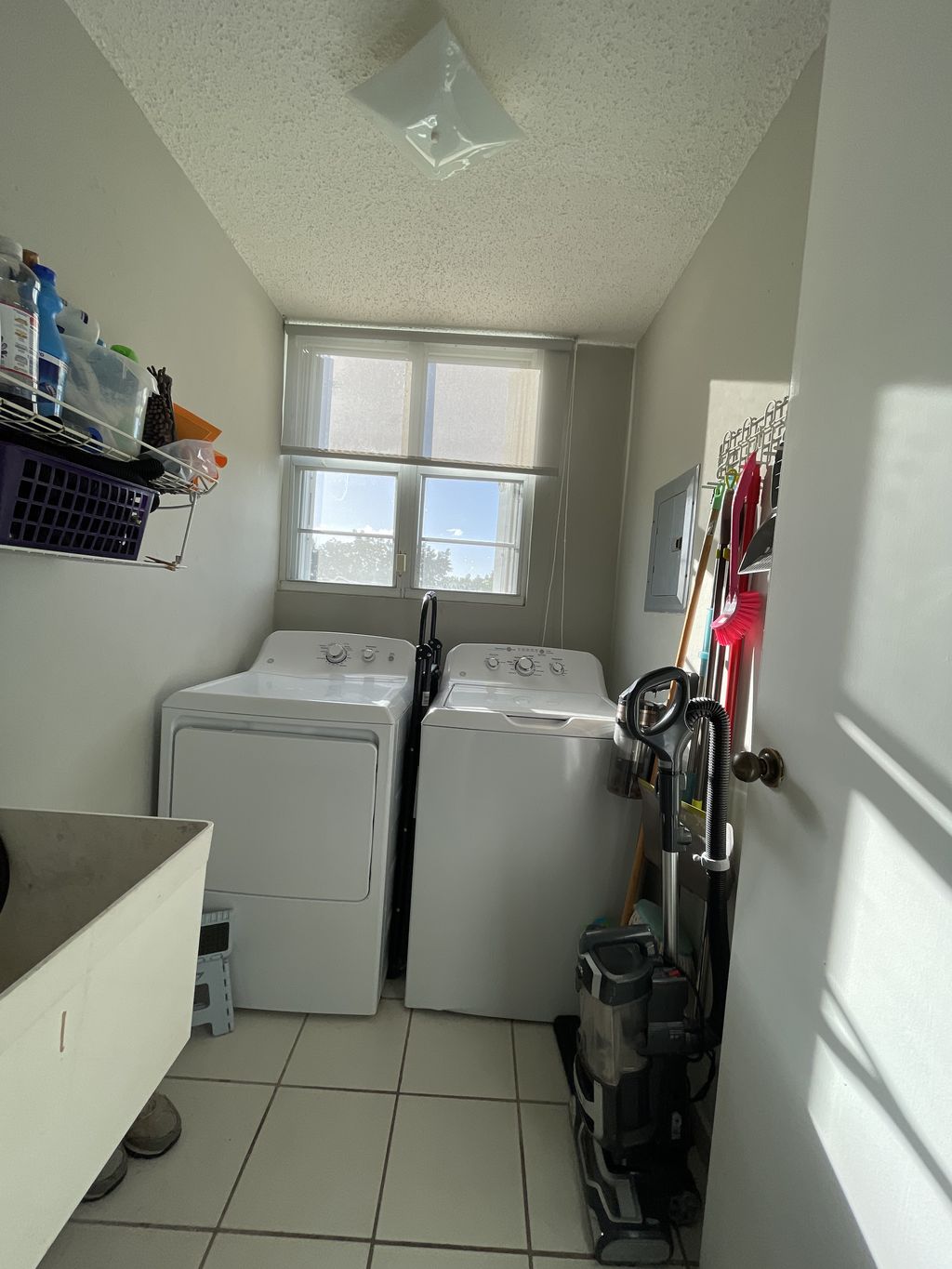 2503, Condominio Tropical Court San Juan 00926 PR