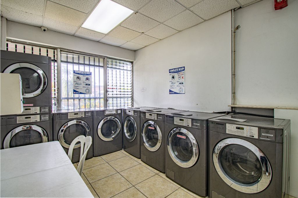 5757, Avenida Isla Verde Carolina 00979 PR