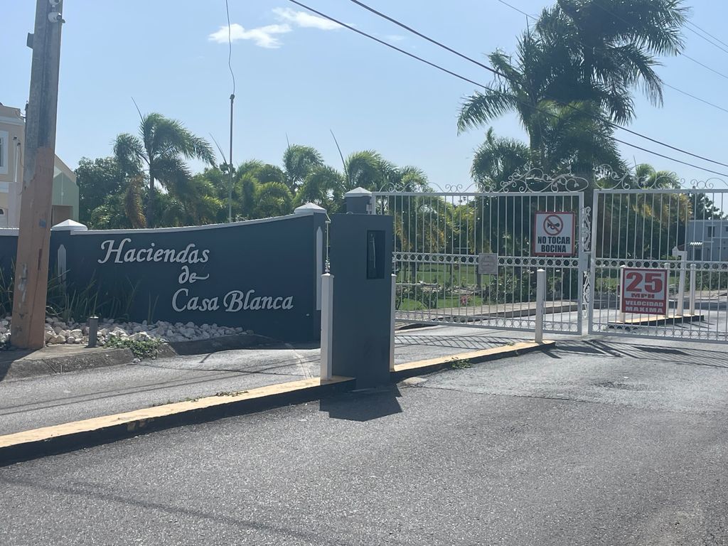 10, Carr 535, Haciendas De Casa Blanca Juana Diaz 00795 PR