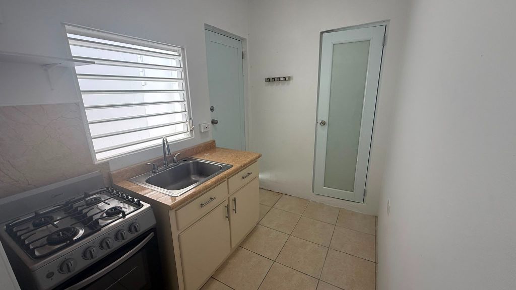 51 C, Padre Perez Esq Loiza Cordero, Anasco - 8