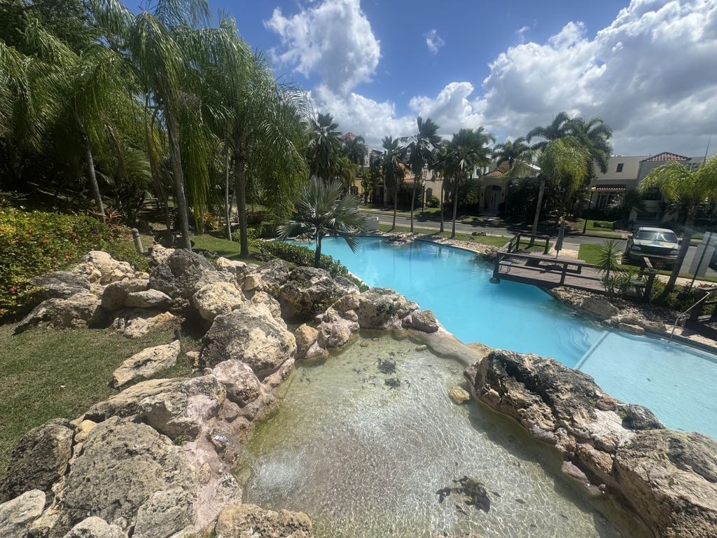 44, Jasper, Treasure Point Dorado 00646 PR