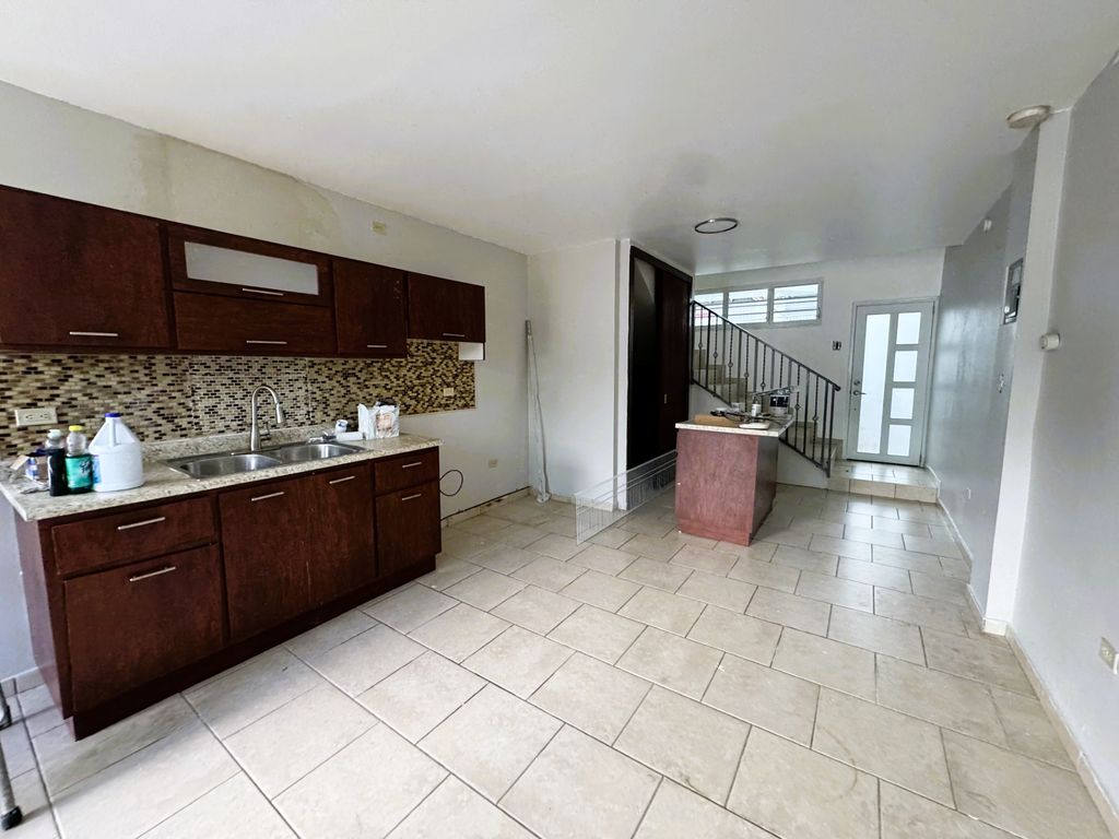 EE39 APARTAMENTO 2, Van Scoy, Rexville Bayamon 00957 PR