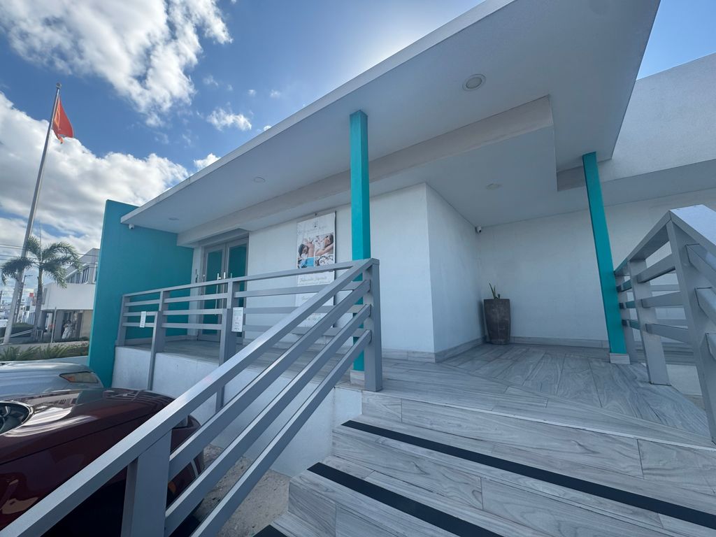 Betances, Hermanas Davila Bayamon 00961 PR